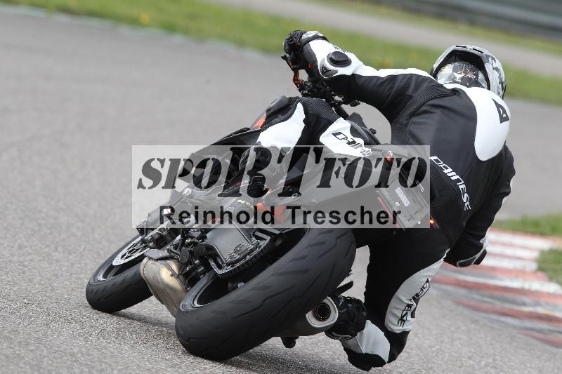 Archiv-2025/10 23.04.2025 Cornu Master School ADR/rot-rouge/38